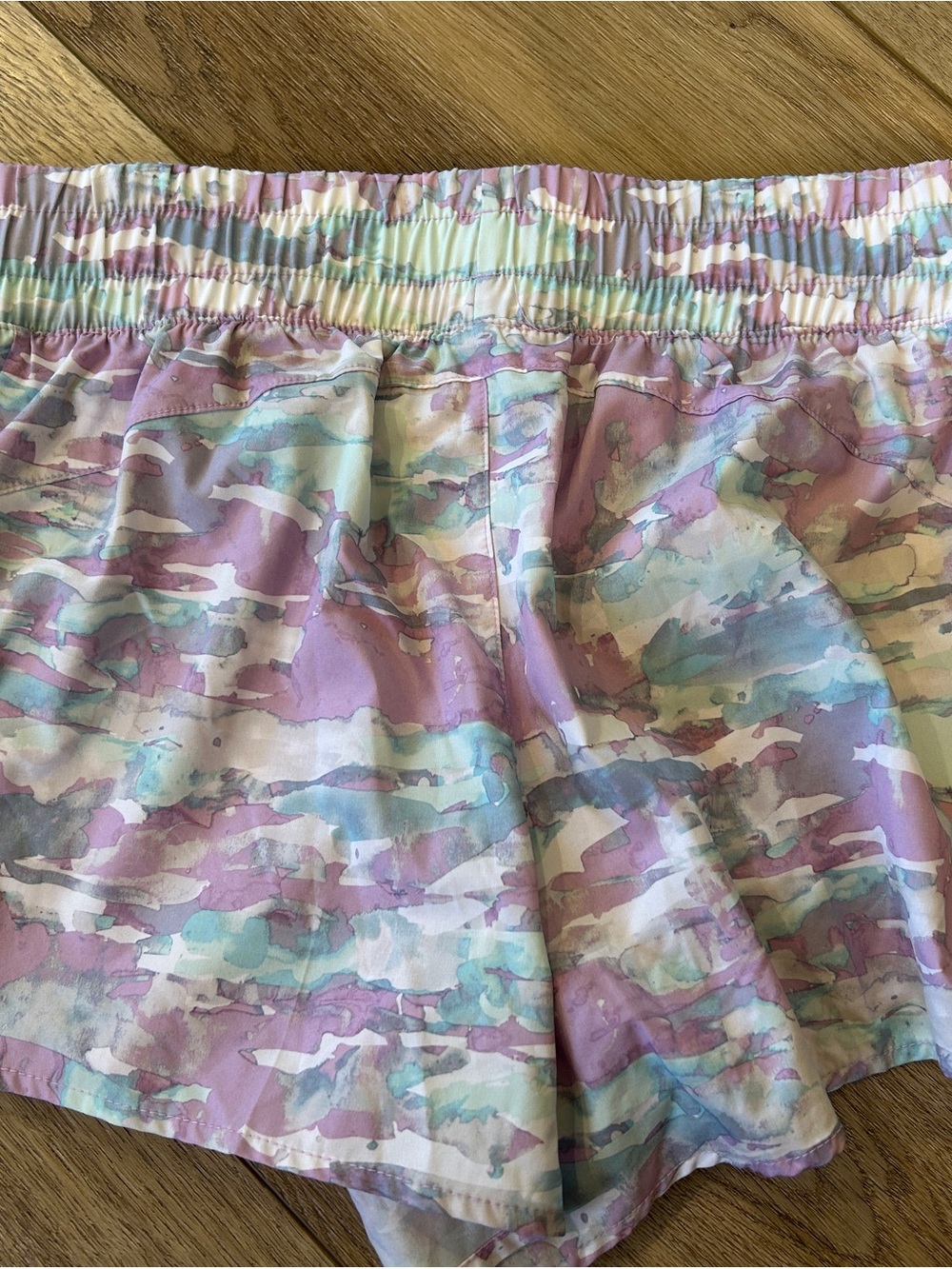 Avia Pastel Purple Camo Women’s Athletic Shorts m(8-10) - Picture 2 of 5